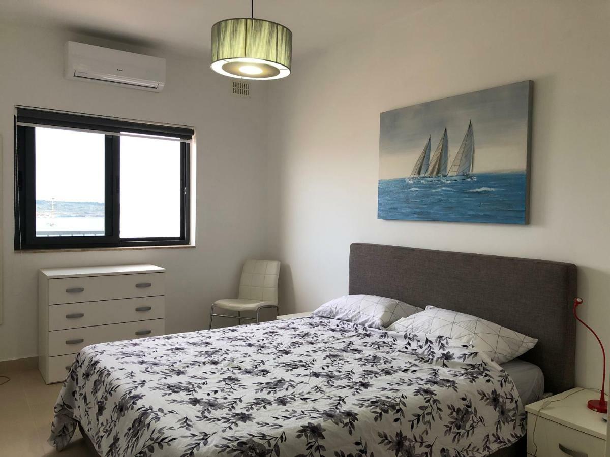 Modern Apartment With Sea View Мелліха Екстер'єр фото