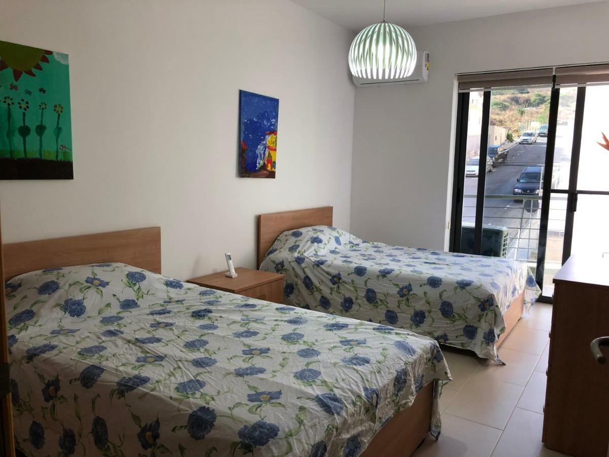 Modern Apartment With Sea View Мелліха Екстер'єр фото
