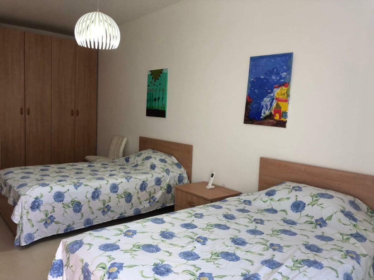 Modern Apartment With Sea View Мелліха Екстер'єр фото